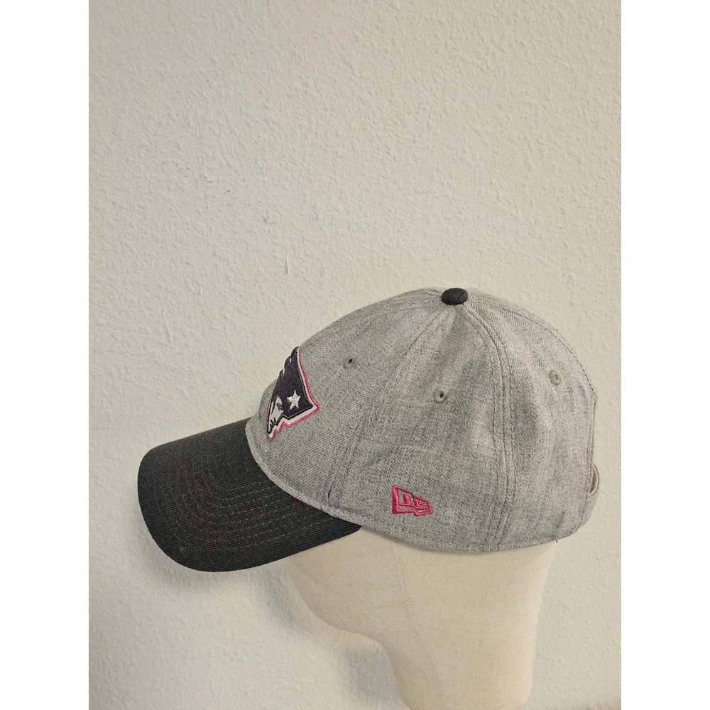 New Era 9TWENTY Women New England Patriots Hat Gray Pink Breast Cancer Awareness